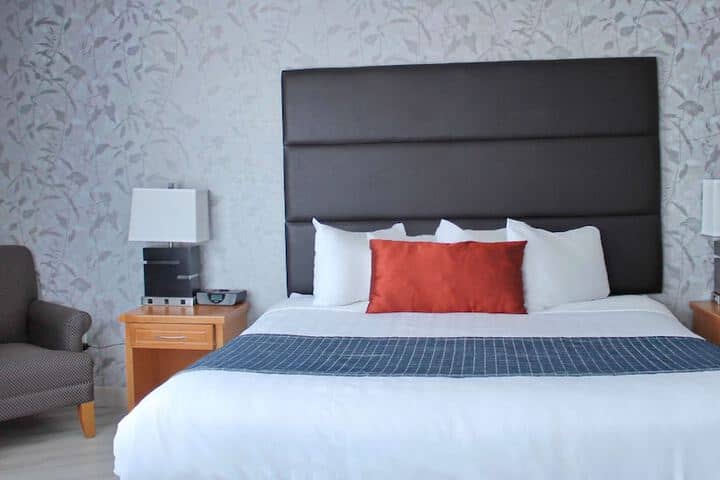 Room 5 of 39
